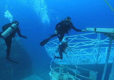 wreck diving the cayman salvager